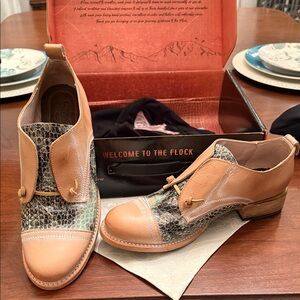 Freebird Mabel Stylish Tan and Turquoise Multi Women's Shoes Size 9